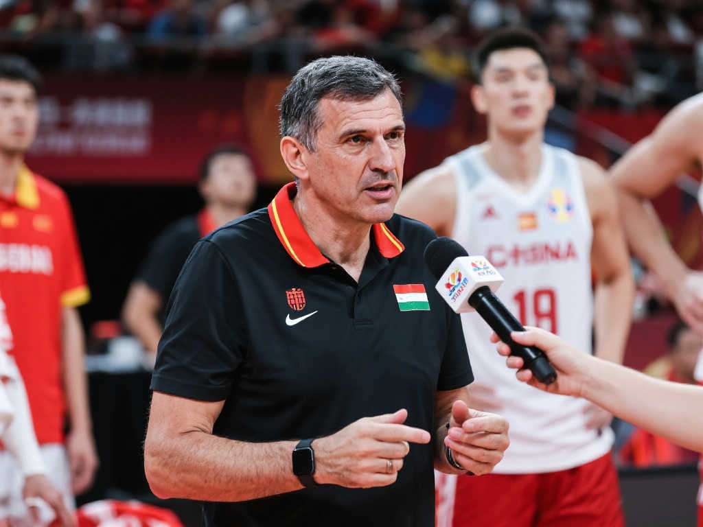 一场令人窒 一场令人窒