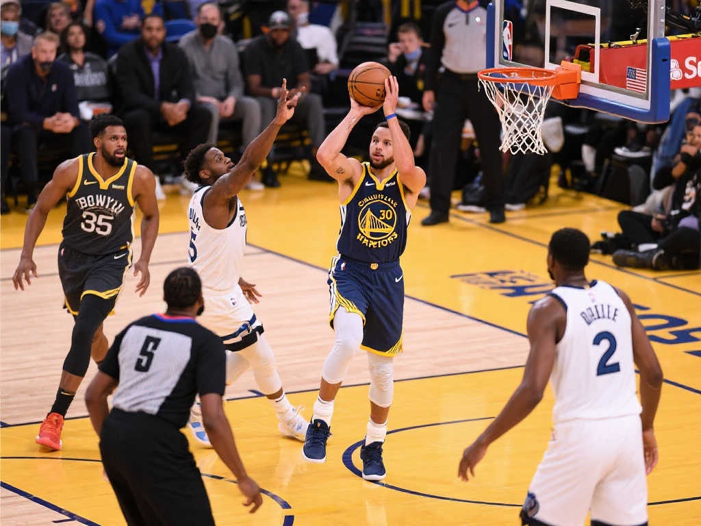 的篮球嗅觉 的篮球嗅觉